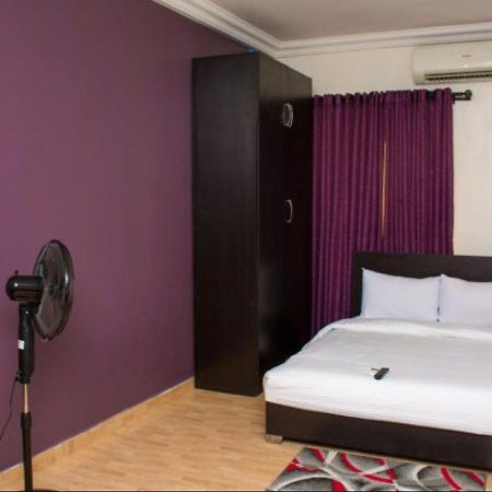 Esporta Suites Yaba Lagos Exterior photo